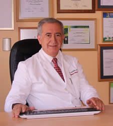 Dr.  Patricio Ulloa Barrientos