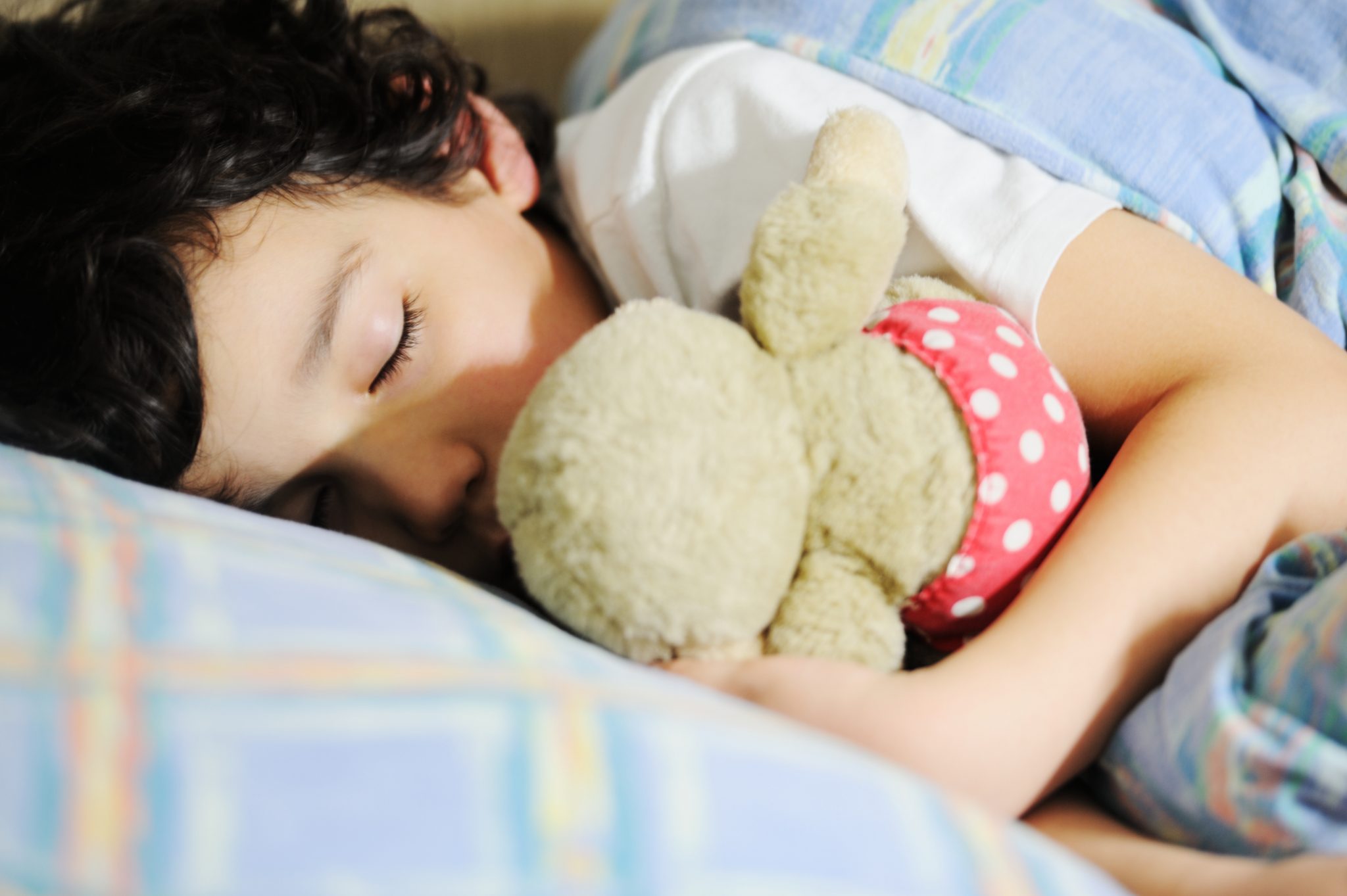 Почему сильно потеют когда спят. Нянчиться с ребенком во сне. Подушка терапевтическая здоровый сон wonderful.